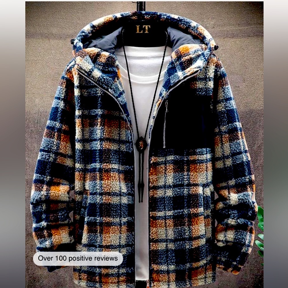 Men’s Small Plaid Zip Up Teddy Hooded with drawstrings. Zipper pockets outside